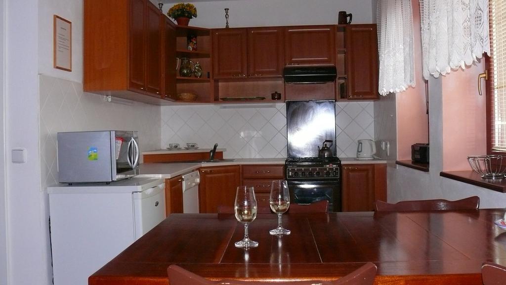 Apartment Zelezny Hrozen Valtice Oda fotoğraf